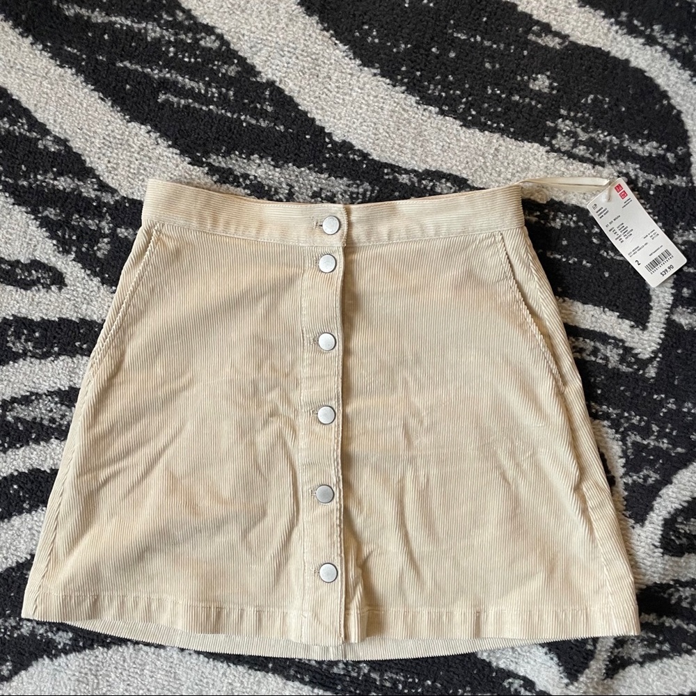Uniqlo white corduroy skirt NWT